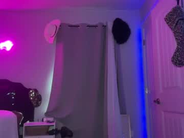 brielledaviss's chat room