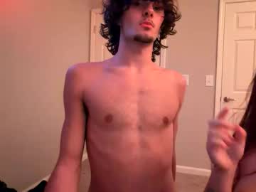 yourownermayla's chat room