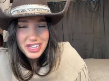 ella2sweet's chat room