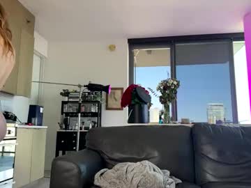 the_isa_bella's chat room