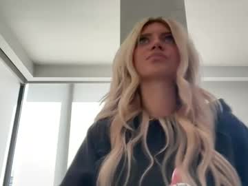 summerclarkee's chat room