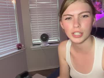 elliee81's chat room