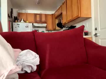 velvet81611's chat room