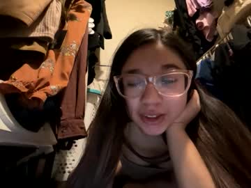 sexylatina22493587's chat room