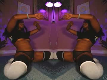 jada_valentine's chat room