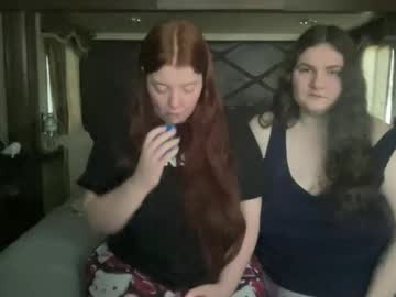 scarletttsinner's chat room