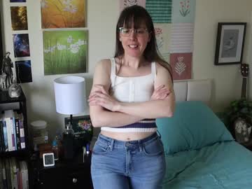 ellynaomi's chat room