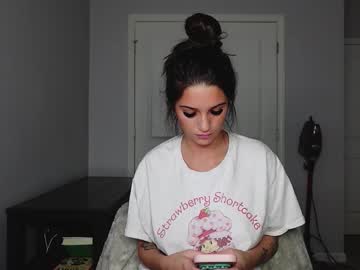 prettygirll23's chat room