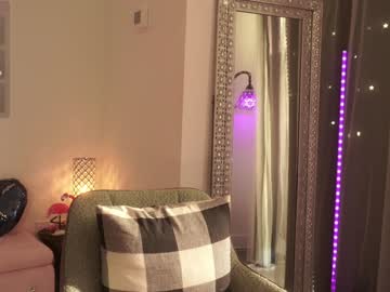 mysticxkitty's chat room