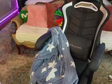 jaybeitsme's chat room