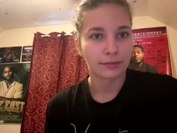 deepthroatqueen33's chat room