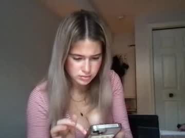 julessummers's chat room