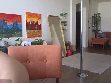 nakedpaint245477's chat room