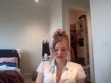 lunarose17's chat room