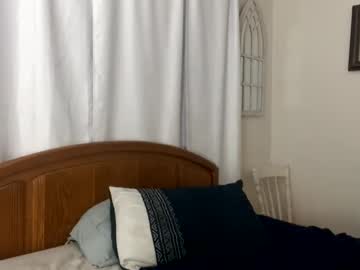 straightoutthetrailer's chat room