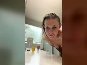 aequalley's chat room