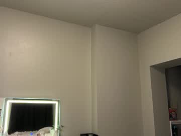 camilaaa15's chat room