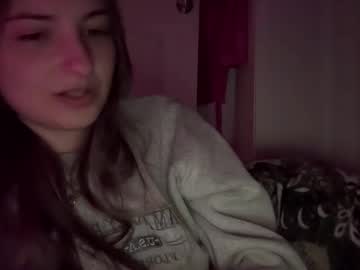 fantasyella's chat room