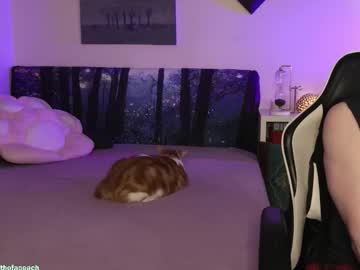 widthofapeach's chat room