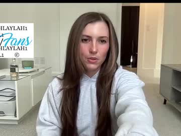 laylahlaylah1's chat room