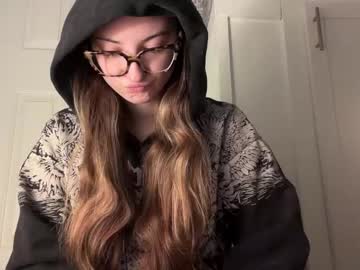 fantasyella's chat room