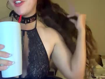 laineylifts's chat room