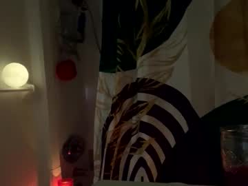 intothewoodswego's chat room