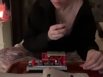 lunasnows's chat room