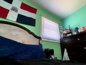 candyclaws05's chat room