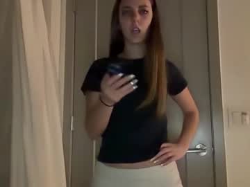 lauramaexo's chat room