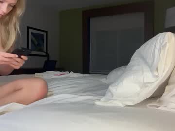 korinaluvv's chat room