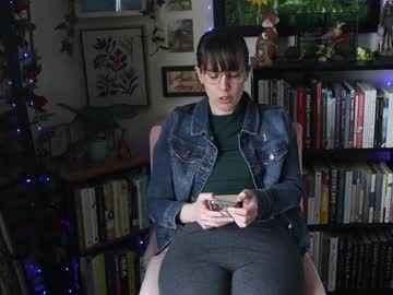 ellynaomi's chat room