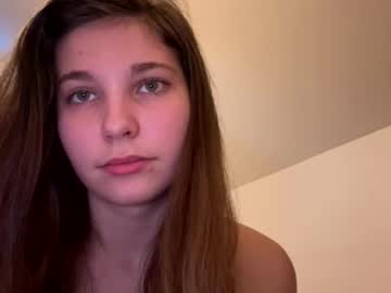 deepthroatqueen33's chat room