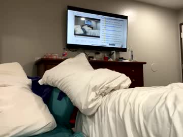 kibrombariu45's chat room