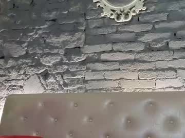 vixvixenn's chat room