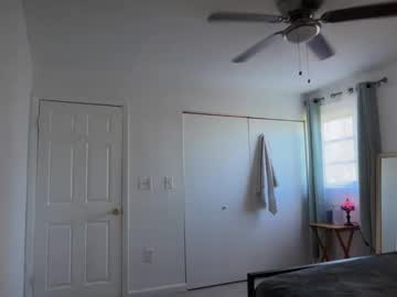 little_lies's chat room