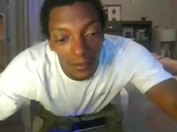 popoutmama's chat room