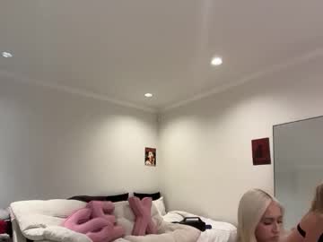 chloeros3e's chat room