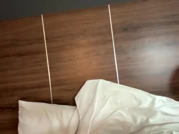 deepthroatqueen33's chat room