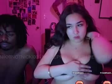 nikkinotnicki00's chat room