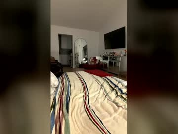 emilyyyt's chat room