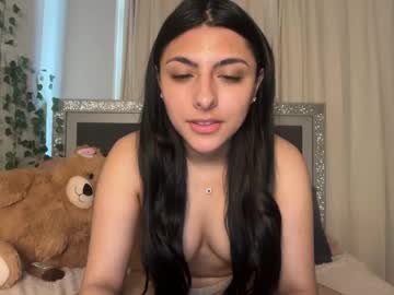 sophiasecretsx's chat room