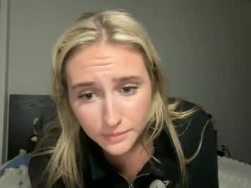 lightbluepufferfish's chat room