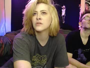 foxymalloryknoxy69's chat room