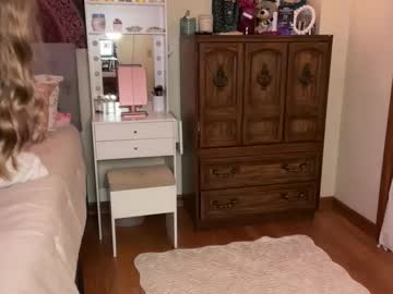 mayaxclarke's chat room