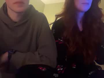 redheadandbigpeenar's chat room