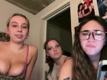 fionalioness's chat room