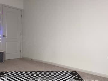 petitebrat's chat room