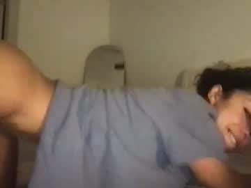 latinagirlyxx's chat room