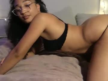 rosalinatoosexy's chat room